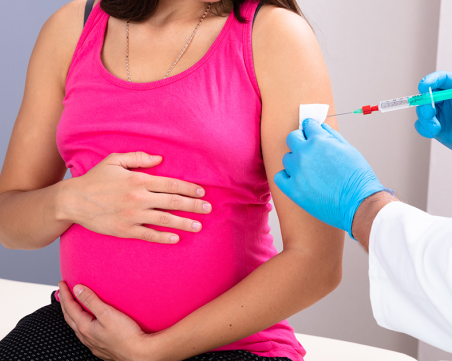 24 бременни жени са били ваксинирани срещу коклюш днес