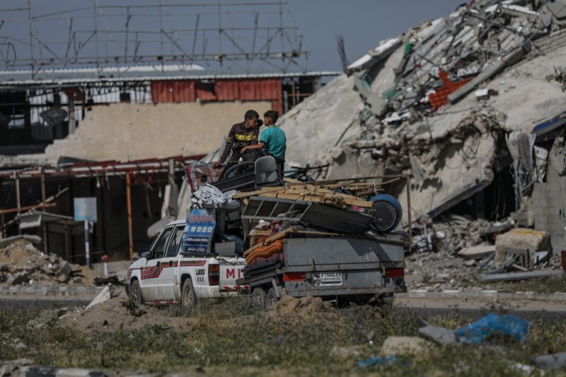Израел продължава обстрела на Рафах в южната част на Ивицата Газа