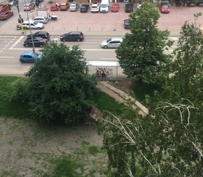 Неволите, свързани с пътната инфраструктура в София, не спират.Прочетете ощеСтоличанка