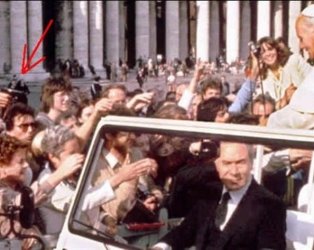 На този ден: Али Агджа прави опит да убие папа Йоан Павел II