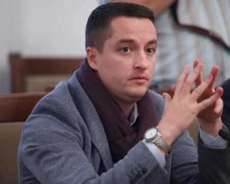 Простреляното от сина на Божанков дете е с лека травма, в ортопедия е