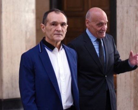 Прокуратурата иска половин милион лева гаранция за Божков