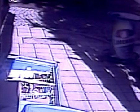 Задигнаха портмоне пред магазин в Пловдив