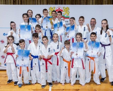 Асеновградски клуб с 9 медала от турнир във Велико Търново
