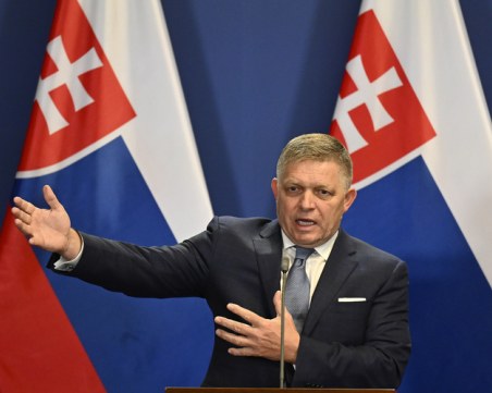 Нападението срещу премиера Роберт Фицо насочва вниманието към словашката политика