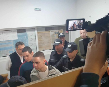 Близнаците сменили няколко версии за фаталната нощ, полиграфът засякъл лъжите им