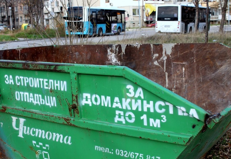 Акт за нерегламентирано изхвърляне на отпадъци бе съставен на пловдивчанка,