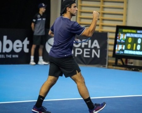 Пловдивски тенисист на полуфинал в Анталия