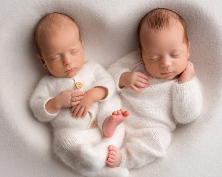 Скритите послания: Кои зодии са с най- големи шансове за близнаци?