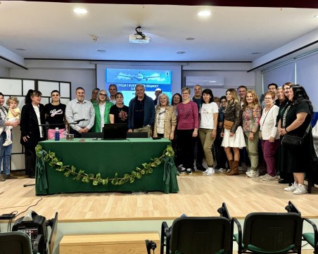 Българи в Мадрид се включват в петиция за полети до Пловдив