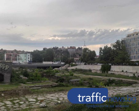 Облачен и дъждовен ще е денят днес