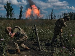 Масирана атака с дронове срещу Украйна, в голяма част от страната са чути експлозии