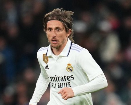 Модрич ще остане в Реал Мадрид