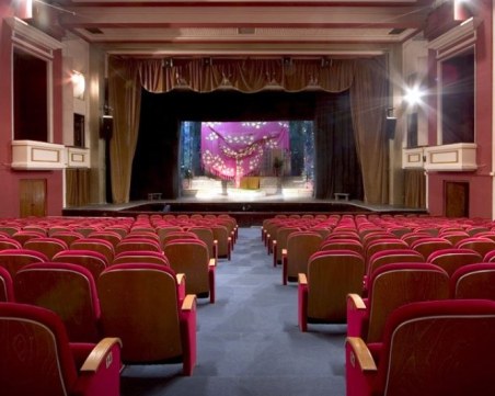 Българите ходят все по-често в музеи, на кино и на театър