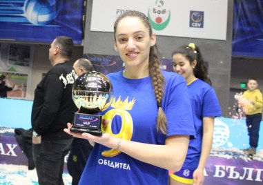 Посрещачката на Марица Пловдив Добрина Христоскова остава в отбора и