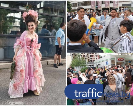 Луи ХIV vs Цар Киро - Две епохи се срещнаха на бала пред Санкт Петербург