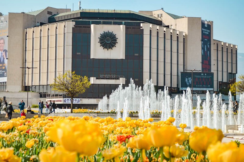 На този ден: Започва строежът на Народния дворец на културата в София