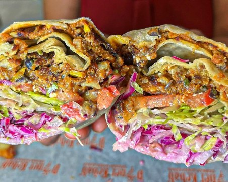 Недоволство в Германия: Цената на дюнера гони 9 евро, намесиха се и политиците