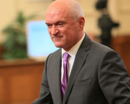 Премиерът Димитър Главчев ще разговаря с генералния секретар на НАТО Йенс Столтенберг