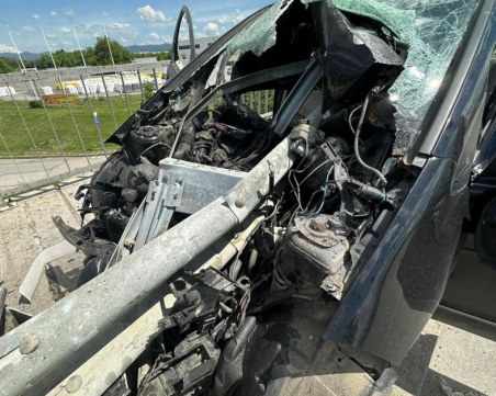 Мъж оцеля по чудо в тежка катастрофа в София