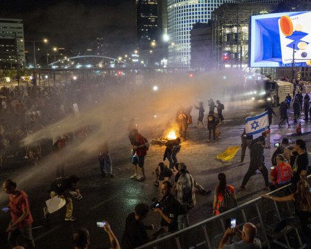 Сирени за въздушна опасност в Тел Авив