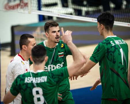 Волейболните национали взеха гейм от Нидерландия, но загубиха