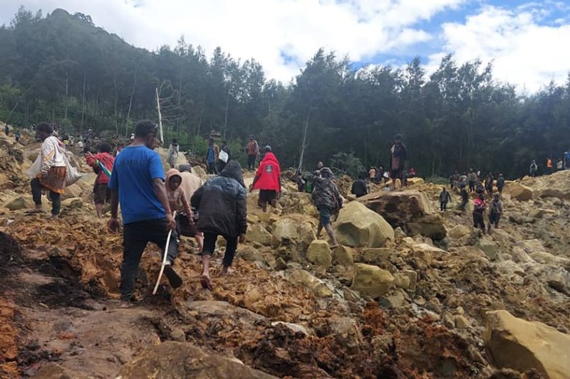 Над 670 души са загинали при свлачището в Папуа Нова Гвинея