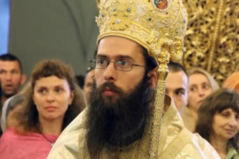 Епископ Арсений е новият сливенски митрополит. Той събра седем гласа