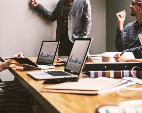 Агенцията по заетостта започва прием на заявления за ваучери за безплатни обучения за работещи