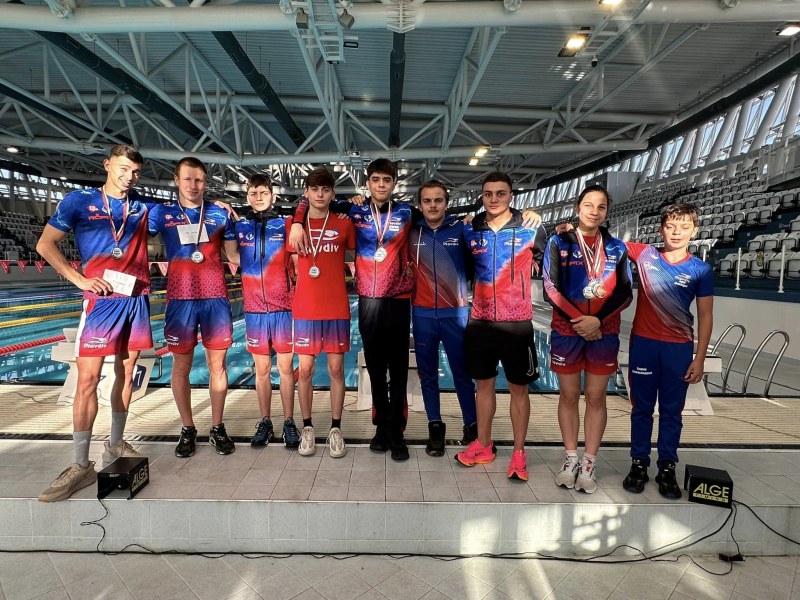 Пловдивските плувци с 22 медала от силен турнир в Бургас