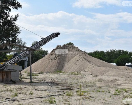 Отказаха на фирма, свързана с разследван петролен бос, да чисти коритото на Марица в Пловдивско