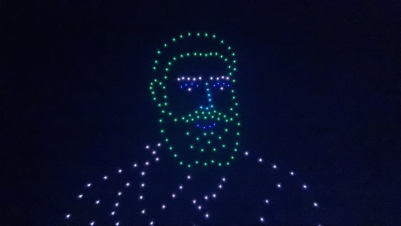 Образът на Христо Ботев възкръсна на 120 метра над Врачанския