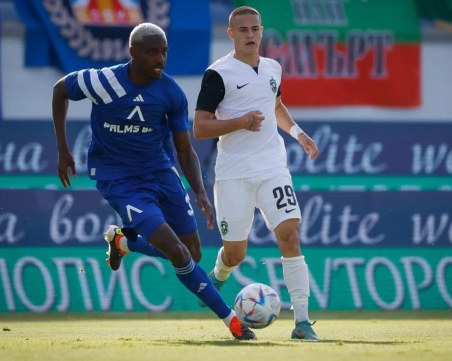 Играч на Левски отива в Норич