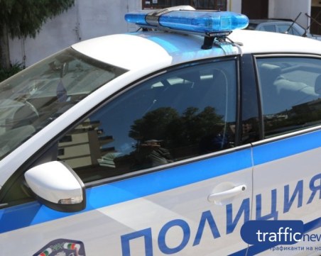 Трима ограбиха мъж на улица в Пловдив
