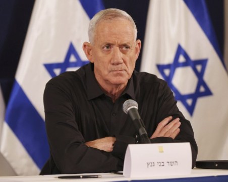 Партията на военния министър на Израел предложи да се разпусне парламентът на страната