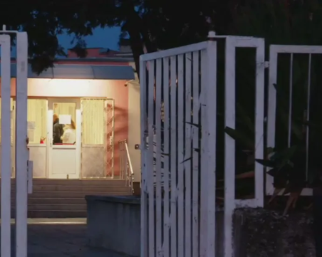 Скандални кадри! Възпитателка малтретира деца в градина във Велинград