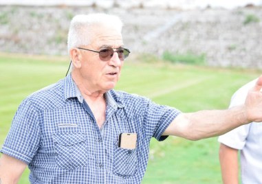 Тъжна вест покруси бургаския футбол Днес е починал Тома Томов