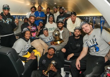 Далас Маверикс и Бостън Селтикс е тазгодишния финал в НБА Прочетете