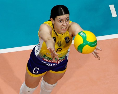 Марица запазва най-младата си волейболистка за новия сезон