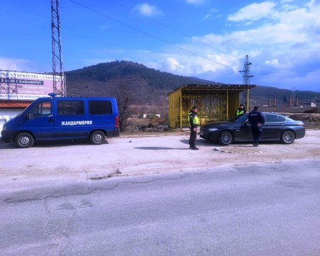 Масирана полицейска операция в Пазарджик: Съставени са 90 акта и 220 фиша на шофьори