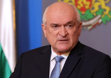 Служебният премиер Димитър Главчев свиква утре работна среща с ресорни