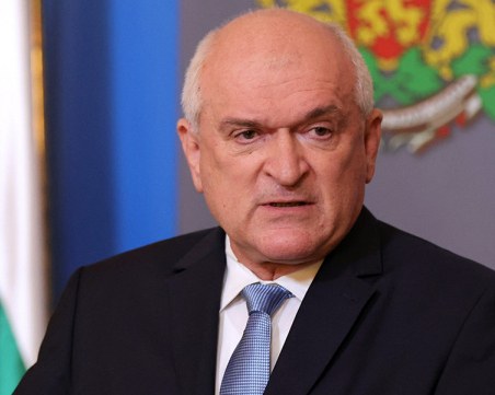 Главчев свиква утре работна среща с ресорни министри по изграждането на детската болница