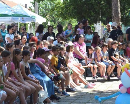 Политиците с топли пожелания за децата по случай 1 юни