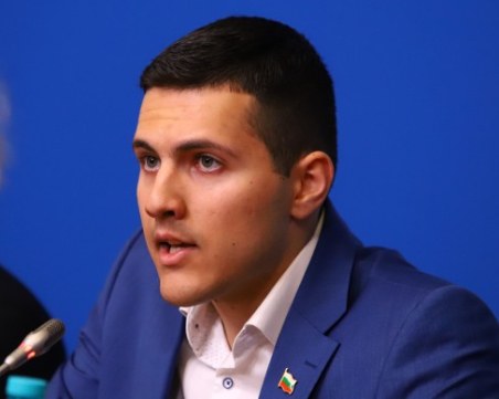 Родственици на Димитър Талев на протест: Държавата бездейства!