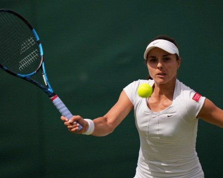 Виктория Томова ще доиграе утре мач на „Ролан Гарос