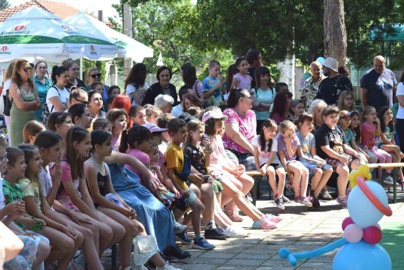 Политиците с топли пожелания за децата по случай 1 юни