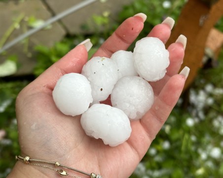 Градушки удариха и в Казанлъшко и Кърджалийско