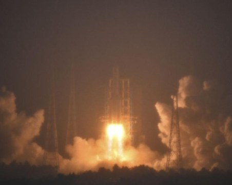 Китайска космическа сонда кацна на обратната страна на Луната
