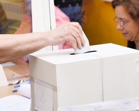 ЦИК: Почнахме по-рано подготовката за изборите, по-лесно ще се приемат протоколите