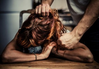 Пореден фрапиращ случай на домашно насилие спрямо жена съобщава bTV  Жертвата